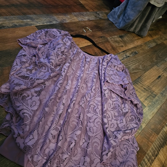 Elegant Lace Purple Nightgown - Picture 6 of 6